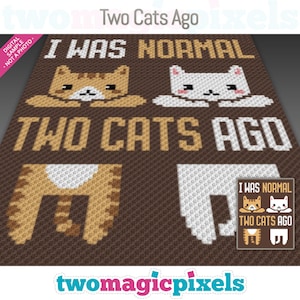 Peut inclure: Une couverture au crochet marron avec le texte "J'étais normal il y a deux chats" en blanc et jaune. La couverture représente deux chats, un orange et un blanc, avec leurs têtes qui dépassent du haut du texte. La couverture est réalisée avec un design pixelisé.