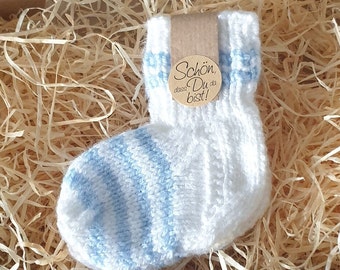 Babysocken Geburt handgestrickt Geschenk Baby