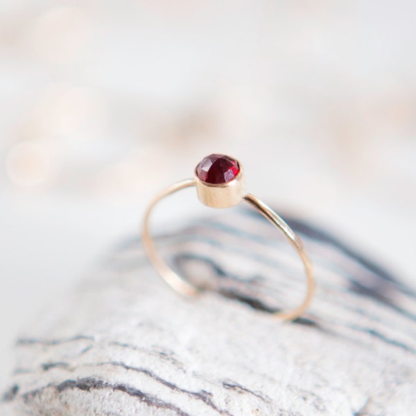 Garnet Ring / 14K Gold Filled or Recycled Sterling Silver / January Birthstone Ring / Handmade Jewellery