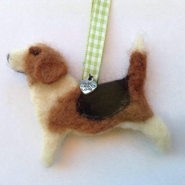 Beagle Dog - Dog Lover Gift - Felt Beagle Decoration - Dog Themed Gift - Needle Felted Dog - Wool Felt Gift - Needle Felt Animals