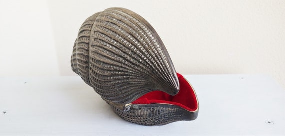 GORGEOUS pewter SHELL JEWELRY BOX - image 9