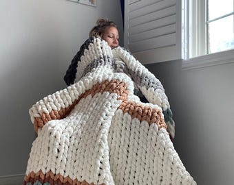 Country Chunky Chenille Blanket Pattern | Finger Knit Rustic Throw PDF | No Needles