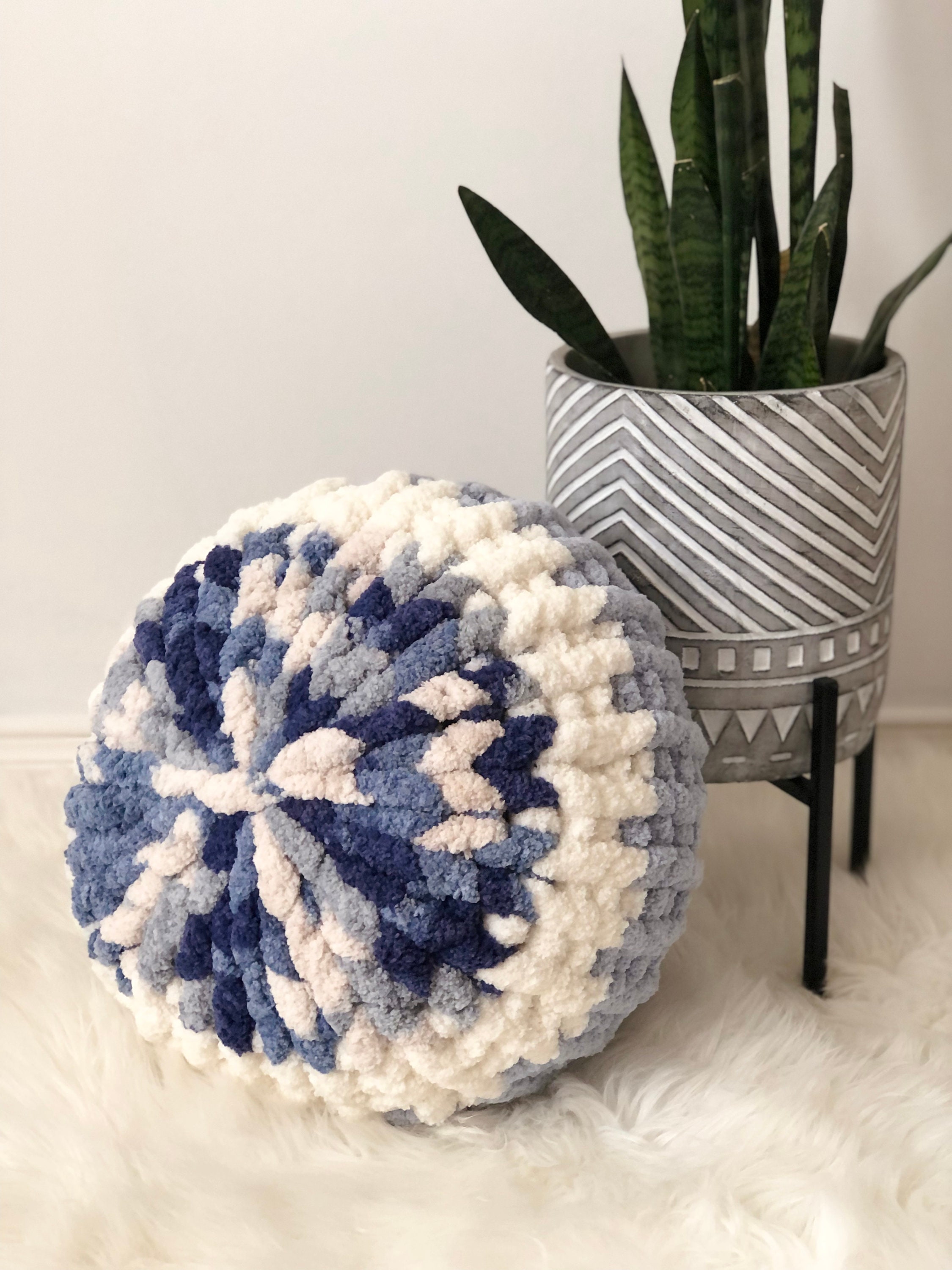 16 Multi Blue Chunky Knit Circle Decorative Throw Pillow Etsy