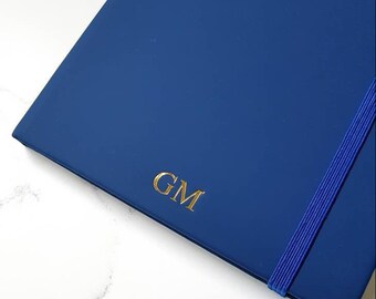 Carnet de notes personnalisé A5 ou A6, journal bleu marine ligné. Cadeau de papeterie initiales/monogramme. Promotion/nouvel emploi