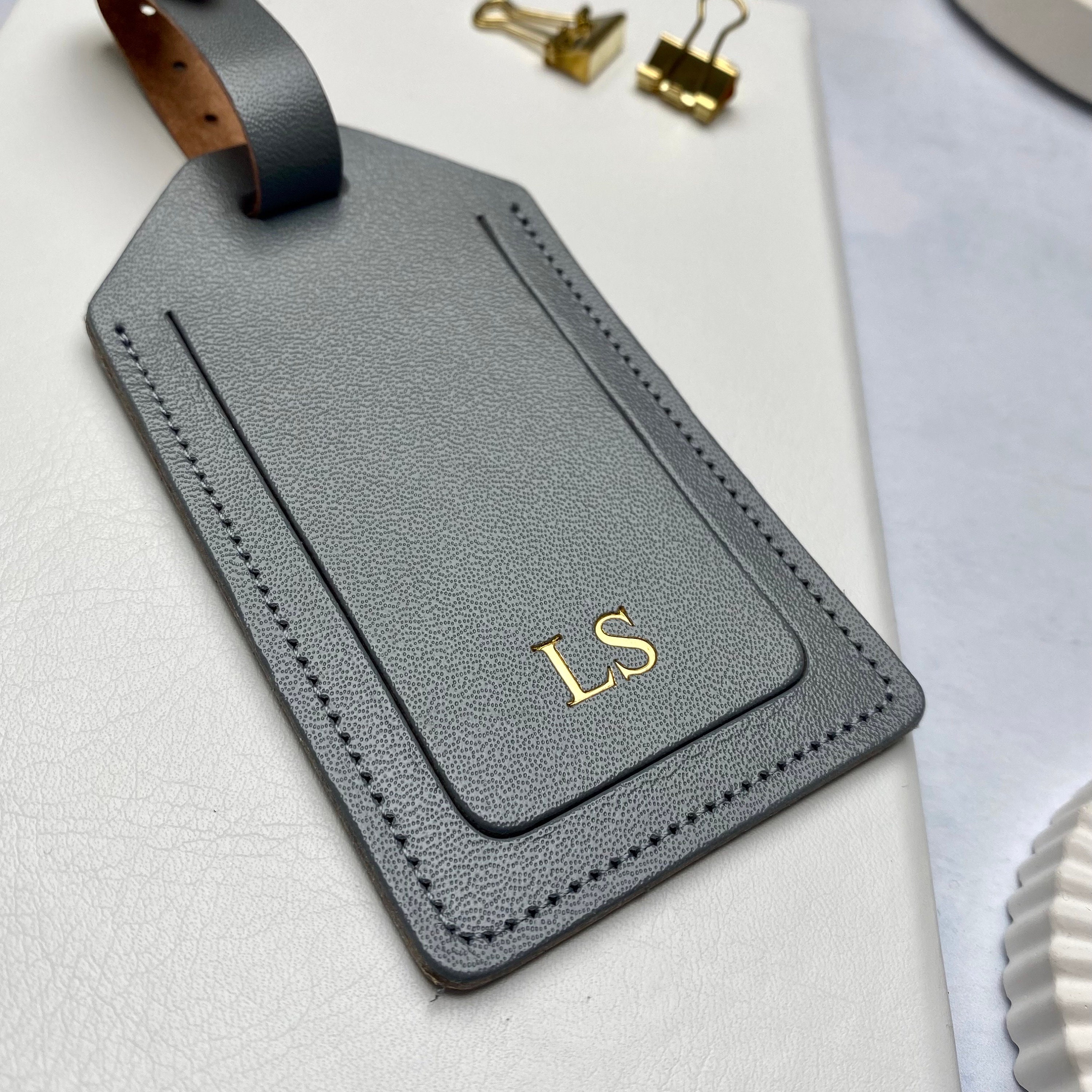 Etichetta per bagaglio in pelle personalizzata: regalo da viaggio con monogramma - Italia