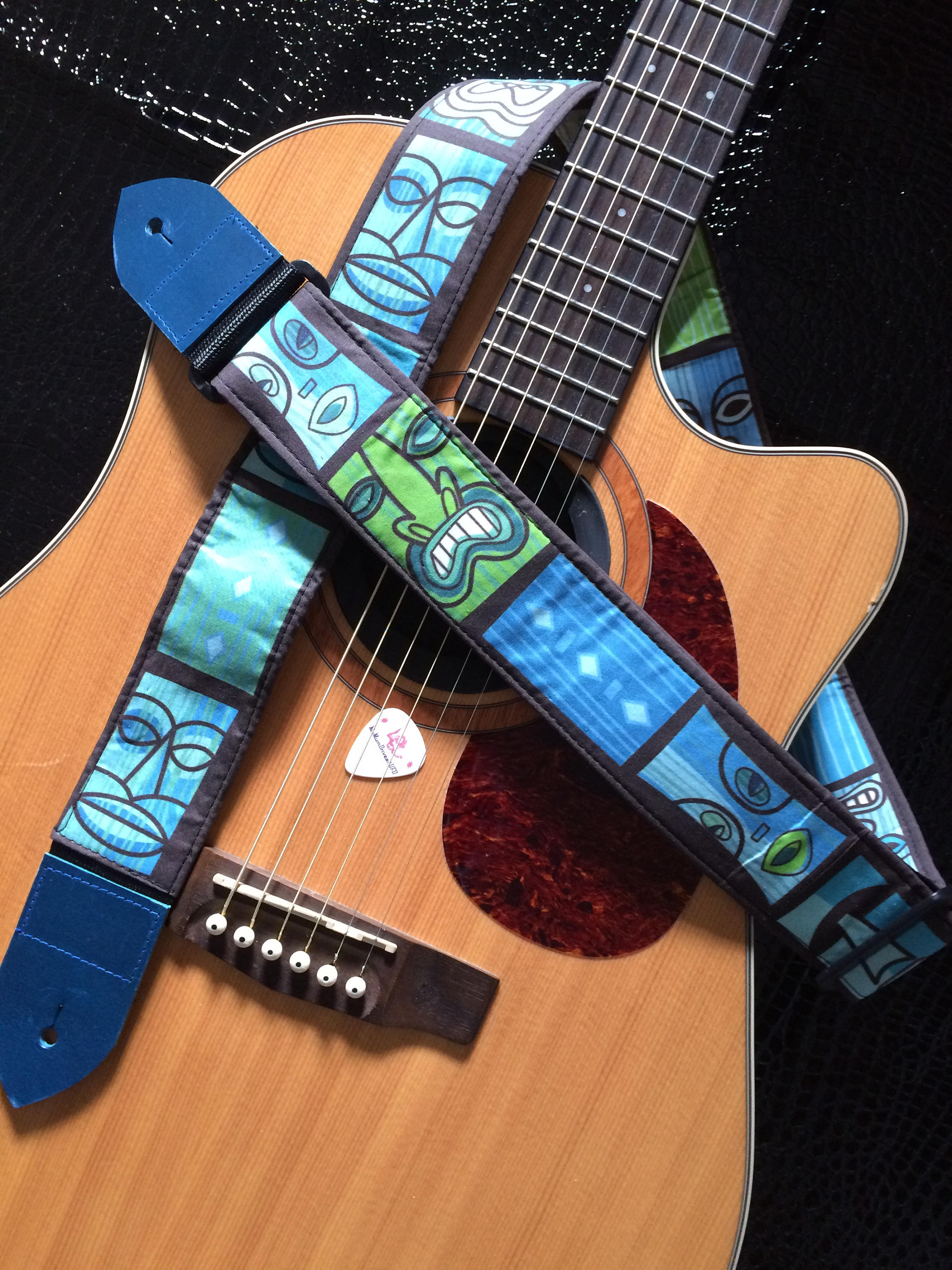 Tiki Guitar Strap Blue Tiki Heads Retro Guitar Strap