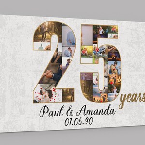 Puede incluir: Impresi&oacute;n en lienzo que celebra un 25 aniversario. El n&uacute;mero "25" est&aacute; relleno de varias fotos. Los nombres "Paul & Amanda" y la fecha "01.05.90" est&aacute;n escritos en cursiva. La palabra "years" est&aacute; en cursiva dorada.