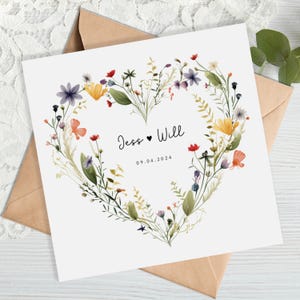 Carte de mariage florale personnalisée - cadeau de mariage - couronne de fleurs sauvages - carte d'anniversaire - carte de fiançailles - botanique - feuilles image 1