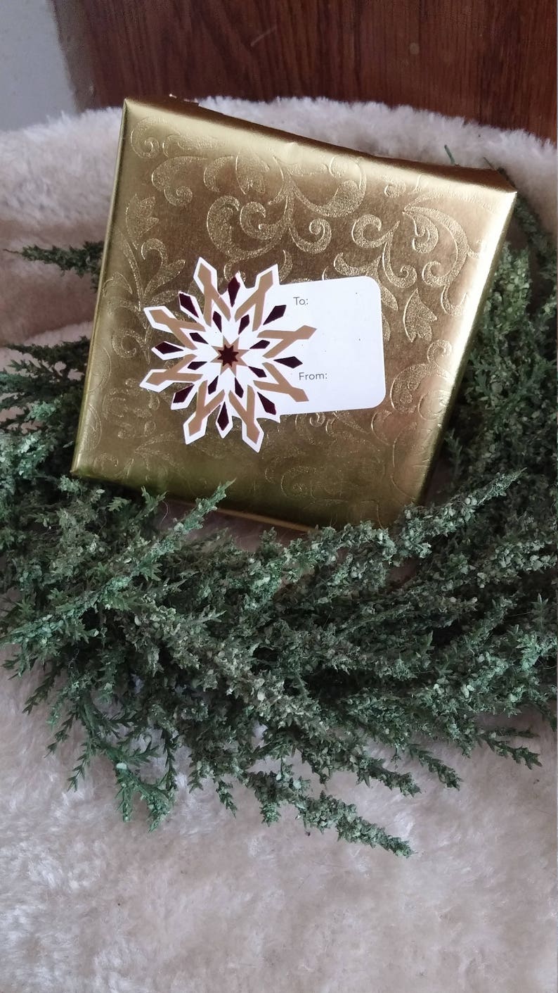 Reiki Beautiful Holiday Essential Oil Diffuser Necklace Snowman Aromatherapy Diffuser Necklace Yoga Healing Oil Necklace