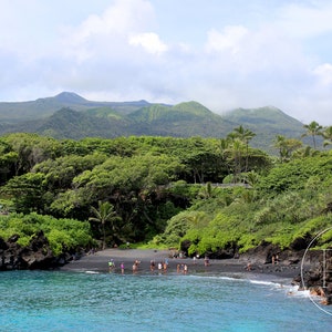Maui Black Sand Beach 8