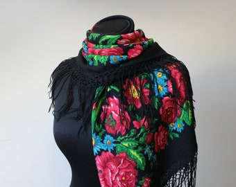 Vintage shawl. Wedding shawl. Russian Scarf Shawl. Womens shawl. Floral scarf. Floral shawl. Gift for Woman. Womens scarf. Wool shawl