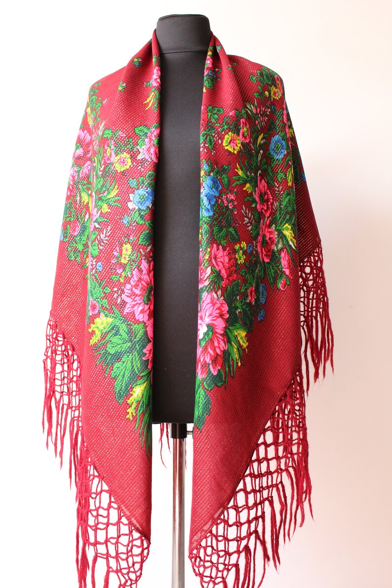Big Vintage shawl.Large Red Flower Shawl.Floral shawl.Russian scarf shawl.Vintage wool shawl.Russian Shawl.Wedding shawl.Floral scarf.