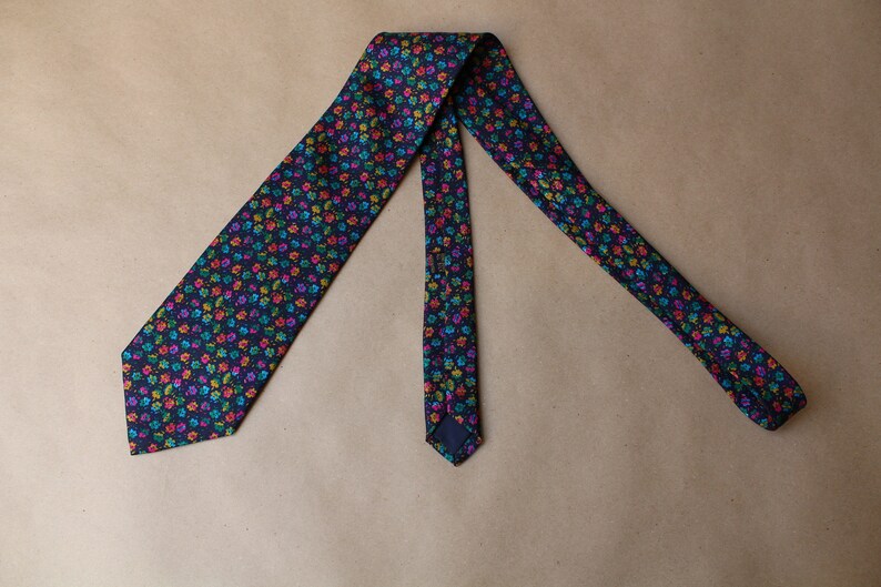 Vintage Necktie Wedding tie.Vintage mens tie.Mens gift.Vintage men/'s tie.Men/'s neck tie.100/% Silk.Abstract tie.Carnaval