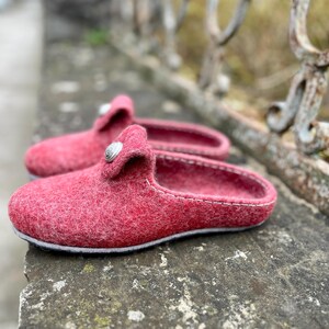 Handmade Wool Felt Slippers: Women&#39;s Cozy Clogs with Button