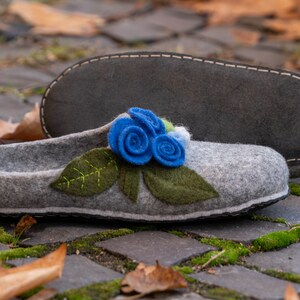 Grey felted wool slippers woolen clogs with felt flower great grandma gift felt slipper image 8