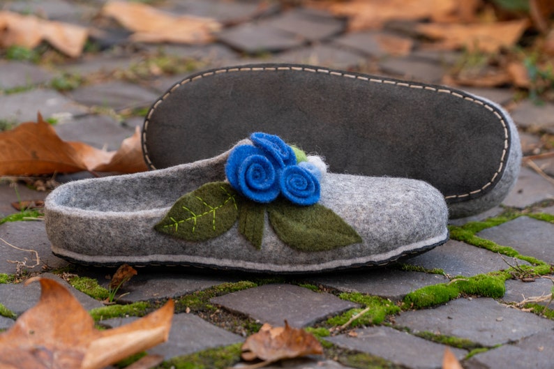 Grey felted wool slippers woolen clogs with felt flower great grandma gift felt slipper image 8