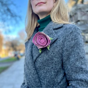 Merino Wool Felted Rose Brooch: Handmade Flower Jewelry