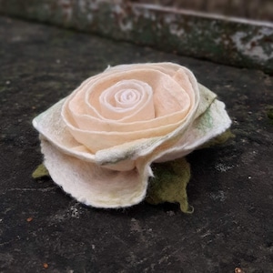 Felted woolen flower brooch Brooches 50th birthday gift Gift for her Gift mother Unique wife gift Accessories Merino wool Woolen rose White