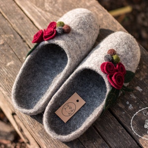 Grey felted wool slippers woolen clogs with felt flower great grandma gift felt slipper image 5