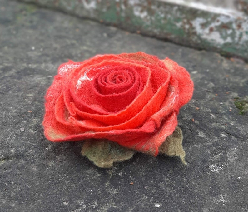 Felted woolen flower brooch Brooches 50th birthday gift Gift for her Gift mother Unique wife gift Accessories Merino wool Woolen rose Red