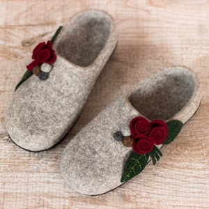 Grey felted wool slippers woolen clogs with felt flower great grandma gift felt slipper image 3