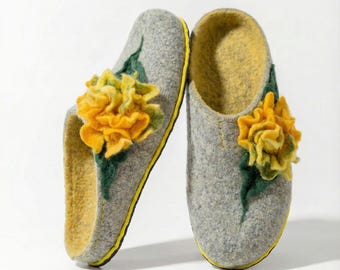 Eco Wool Felted Slippers For Women: Gray Floral Shoes With Floral Decor