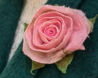 Felted Merino Wool Rose Brooch: Elegant Floral Pin, Handmade Jewelry