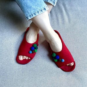 Wool Felt Open-Toe Slippers: Handmade Home Shoes
