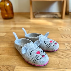 Felted Wool Cat Slippers: Handmade Unisex Animal House Shoes