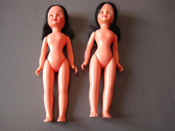 old dolls with eyes that open and close