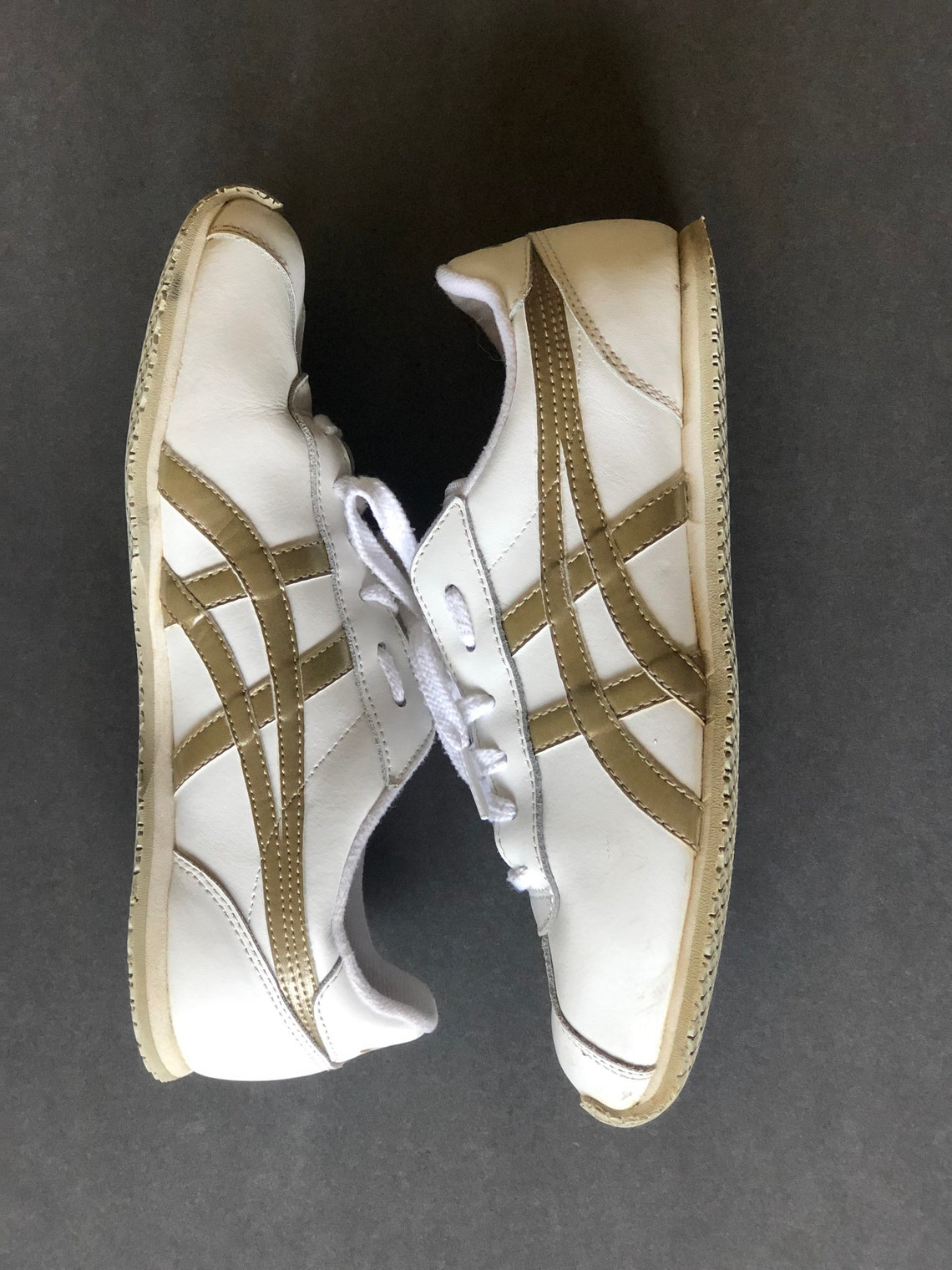 Asics Cheerleading Shoes 7.5 Vintage White Gold ASICS Retro Etsy