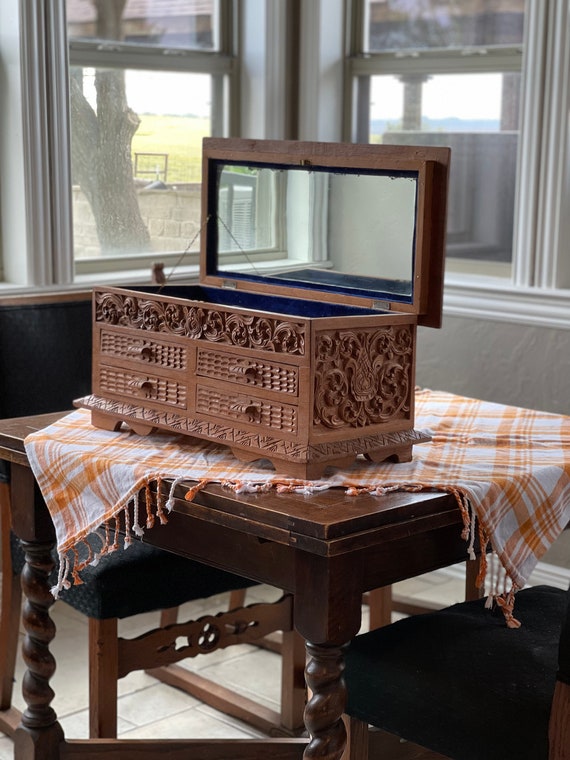 vintage chest vintage trunk Gem