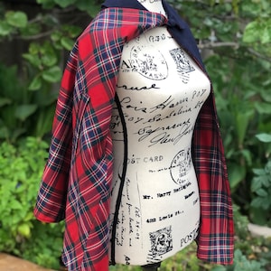 Vintage Red Wool Cape, plaid academia cape, School Girl Cosplay, Navy Blue with Red Plaid Lining, Slit Pockets, Round Collar, 50s Cloak