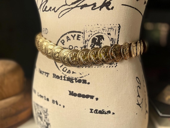 Vintage Circular Gold Tone Belt 1960s Vintage Coin Chain Belt: Gold Tone Metal, Adjustable  main image 2