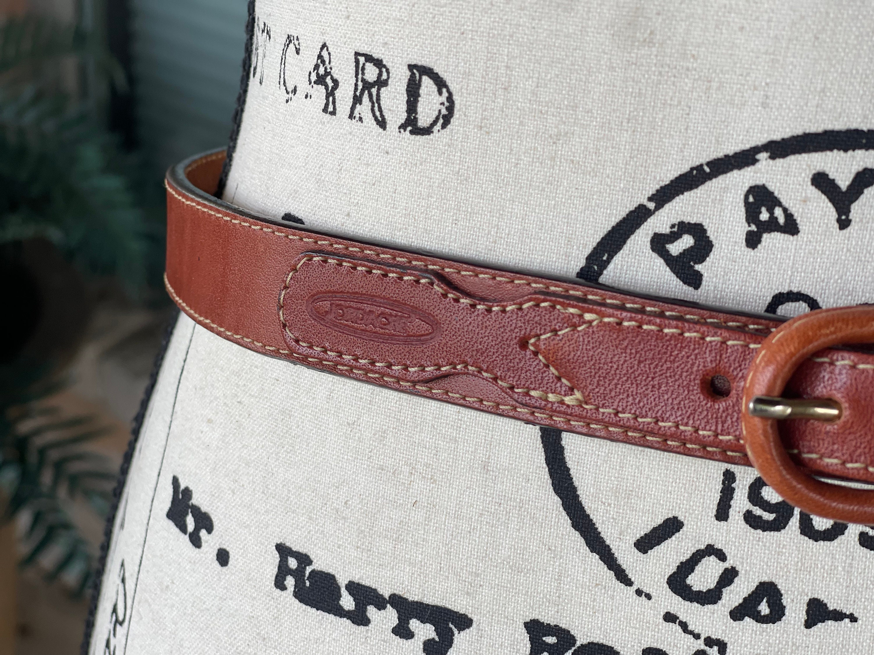 Vintage Jordache Leather Belt: Cognac Skinny Cinch Waist (28  display picture 3