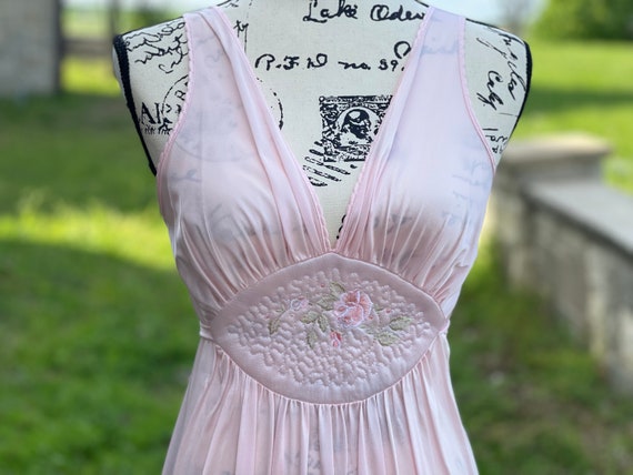 Vintage Pink Night Gown Robe, Old Hollywood Style… - image 7