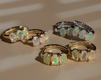 Boucles d'oreilles délicates Huggie Hoop argent or opale naturelle, opale de feu éthiopienne octobre pierre de naissance pierres précieuses bijoux uniques, cadeau fête des mères