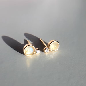 Moonstone Sterling Silver Stud Earrings, Tiny Natural Moonstone Gold Studs, June Birthstone Crystal Jewelry,Bridesmaid Earrings,Gift For Her
