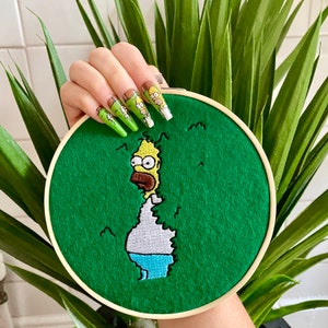 Homer Backing Into Bushes - The Simpsons Embroidery