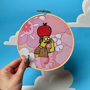 APPLE NED - The Simpsons Floral Embroidery Hoop Wall Art