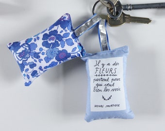 Porte Clés Citation, Citation Inspirante, Positive, Fleurs, Bonheur, Tissu Liberty, Crémaillère, Clefs, Porte-Clés Coussin, Henri Matisse