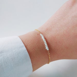 Pearl Bar Bracelet-Dainty Freshwater Pearl Bracelet-Wedding Jewelry-Layering Bracelet-14k Gold Filled,Sterling Slver-Bridesmaid Gift Jewelry