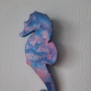 Ceramic marbled seahorse wall decor
