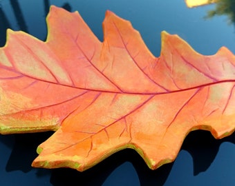 Ceramic red oak leaf decor dish