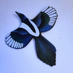 Ceramic flying magpie wall decor