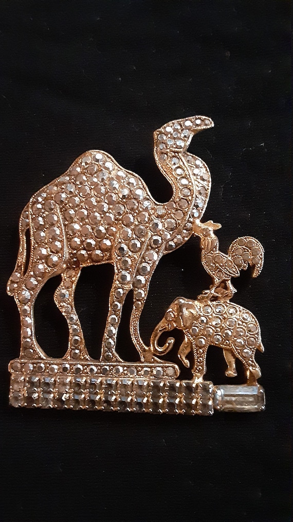 Vintage Rare Kirks Folly Pin - Camel with Elephant