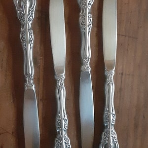 Oneida Set of (4) Michelangelo Table Knives Oneida Stainless Michelangelo Vintage
