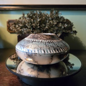 Vintage Navajo Indian Horsehair Raku Pottery Vase Fine Art Ceramics Southwest Pottery Navajo Native American Collectable Pottery