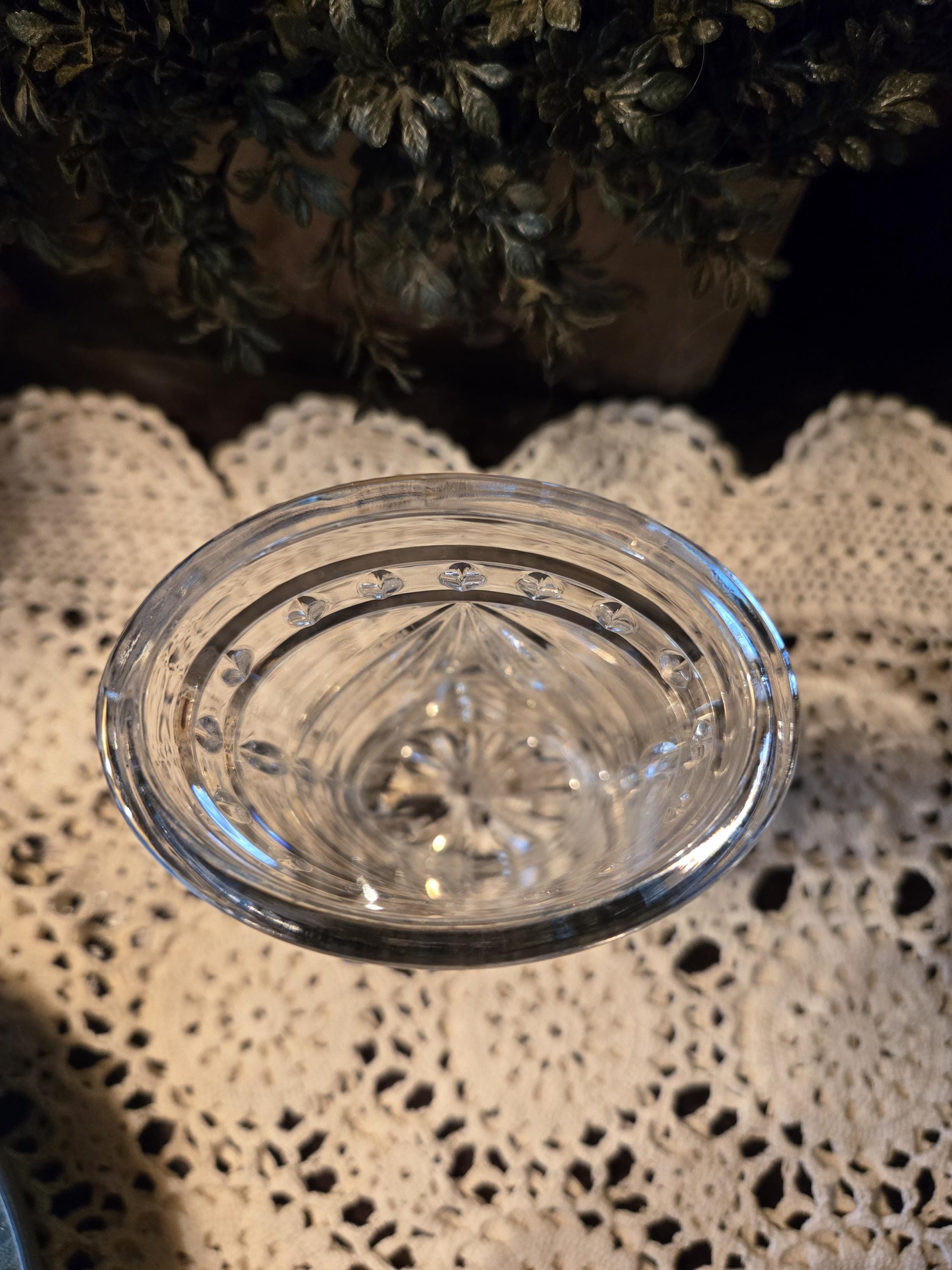 美しいカットクリスタルウォーターフォード花瓶 6インチ ステッカーと