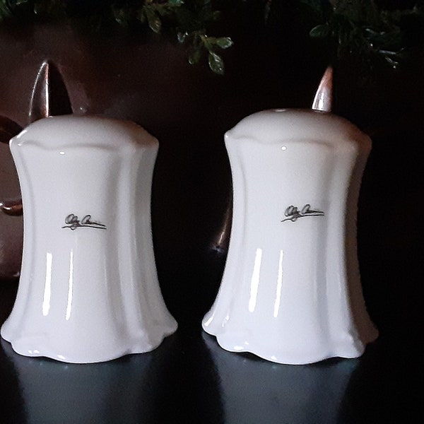 Oleg Cassini VTG Salt and Pepper Shakers Designer , Collector Salt and Pepper Shakers